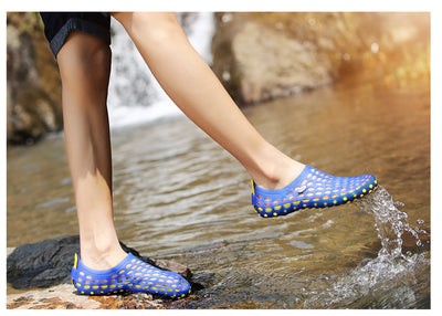 Sandalias Acuáticas con Agujeros - Calzado de Playa y Ocio - Image 40