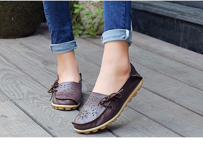 Zapatos Bajos Cómodos para Mamá con Diseño Perforado - Image 21