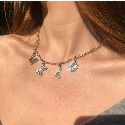 Collar Colgante con Inicial y Diamantes - Image 11