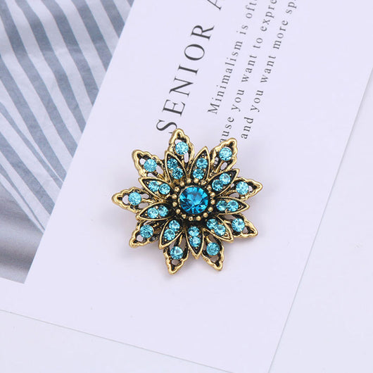 Broche Floral Dorado Vintage con Cristales y Brillantes - Image 8