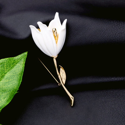 Broche Flor de Lirio en Resina - Diseño Creativo para Mujer - Image 12