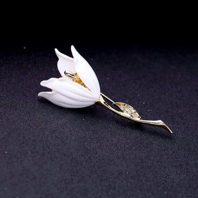 Broche Flor de Lirio en Resina - Diseño Creativo para Mujer - Image 14