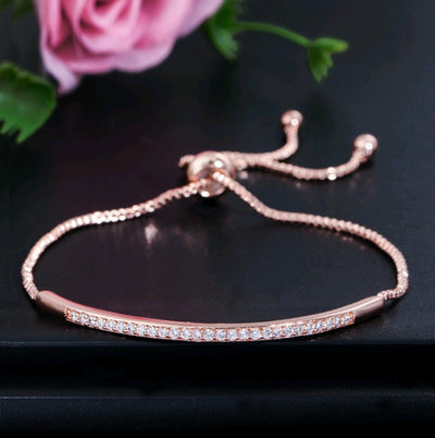 Pulsera Curved de Una Fila con Circón y Diamantes - Image 9