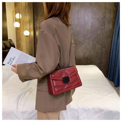 Bolso de Hombro Cuadrado Pequeño con Tachuelas - Image 29