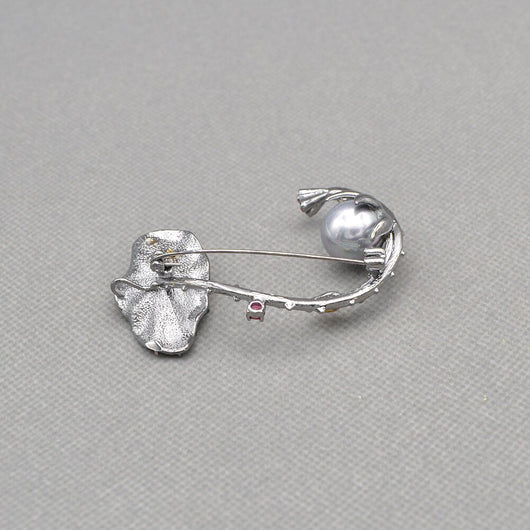 Broche Estanque de Loto con Dos Colgantes de Cadena - Image 10