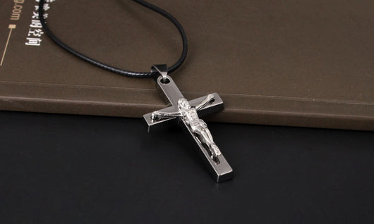 Dije Cruz de Jesús en Acero Inoxidable - Image 6