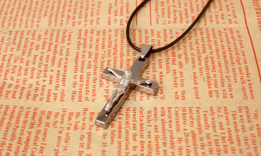 Dije Cruz de Jesús en Acero Inoxidable - Image 8