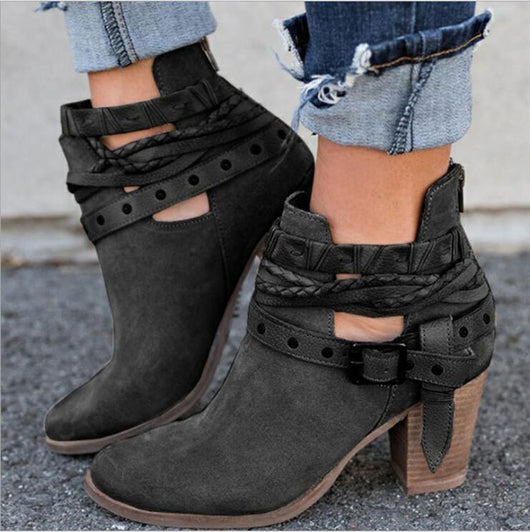 Botas Martin de tacón alto con hebilla de remaches y punta redonda - Image 18