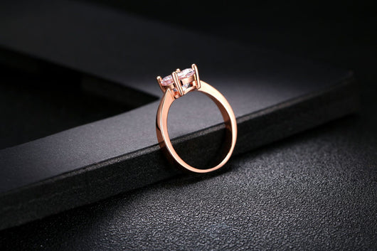 Anillo de Oro Rosado con Circonita Brillante - Image 18