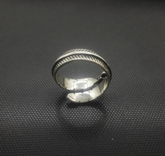 Anillo de Pluma Retro Abierto - Joyería de Moda Europea Personalidad Negra - Image 18