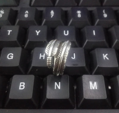 Anillo de Pluma Retro Abierto - Joyería de Moda Europea Personalidad Negra - Image 19