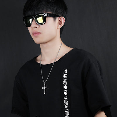 Collar con Dije de Cruz para Hombre Estilo Moderno - Image 9