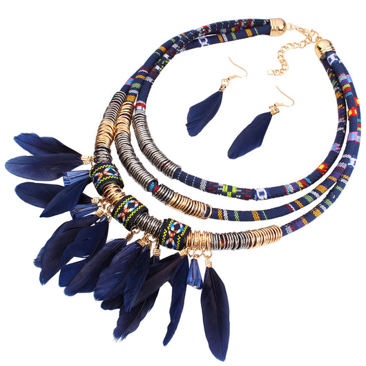 Conjunto de Collar y Aretes con Borlas de Pluma - Image 8