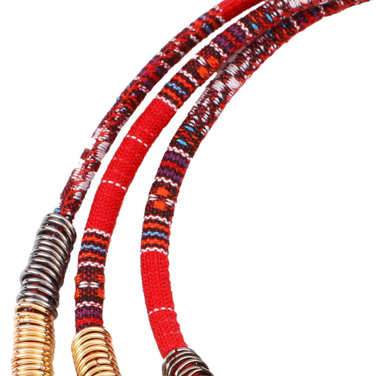Conjunto de Collar y Aretes con Borlas de Pluma - Image 15