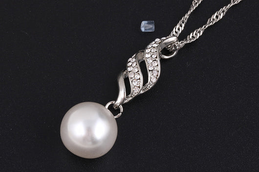 Conjunto de Aretes de Perla con Collar a Juego - Image 15
