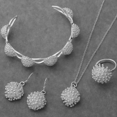 Conjunto de 4 Piezas: Collar, Pulsera, Anillo y Aretes - Image 3