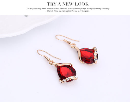 Conjunto de Collar y Aretes Gota de Agua - Image 14