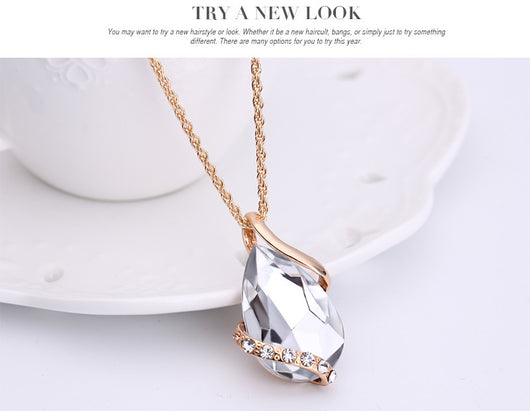 Conjunto de Collar y Aretes Gota de Agua - Image 15