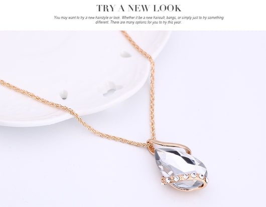 Conjunto de Collar y Aretes Gota de Agua - Image 17