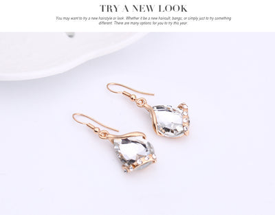 Conjunto de Collar y Aretes Gota de Agua - Image 18