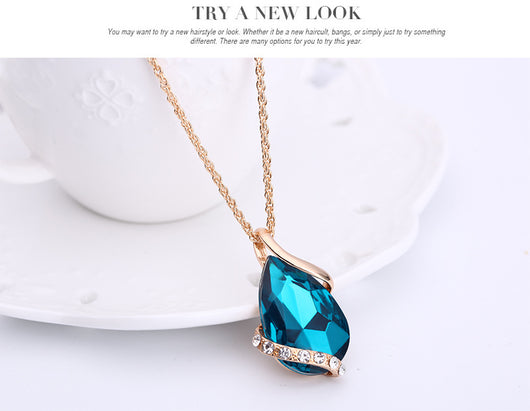 Conjunto de Collar y Aretes Gota de Agua - Image 19