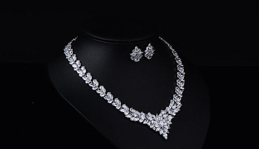 Conjunto de Collar Studs con Flores de Circón - Image 11