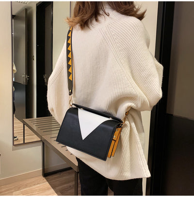 Bolso Triangular para el Hombro - Image 13