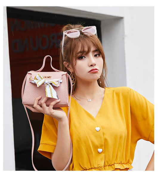Bolso de Hombro con Pañuelo de Seda Estampado Lichi - Image 10