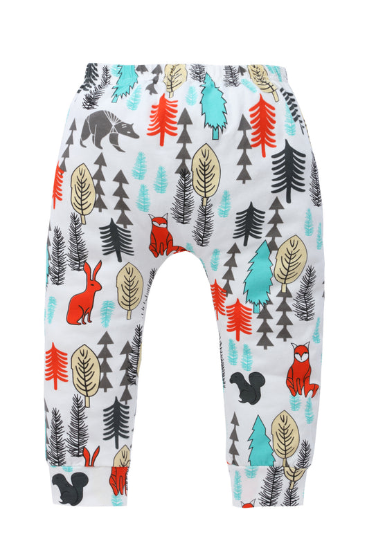 Conjunto Infantil 3 Piezas con Estampado Bosque - Ropa, Pantalones y Gorro - Image 12