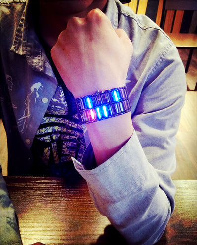 Reloj Digital LED Unisex - Pulsera Electrónica de Pareja Moderna - Image 9