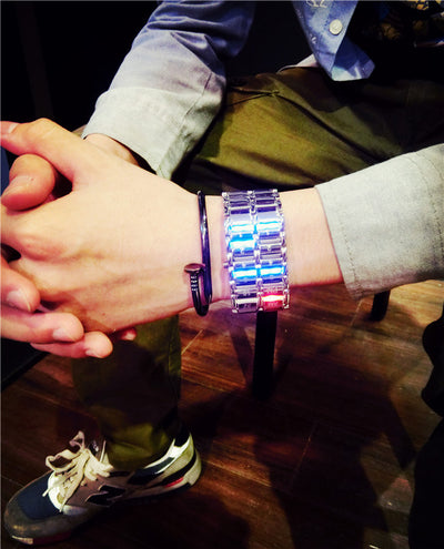 Reloj Digital LED Unisex - Pulsera Electrónica de Pareja Moderna - Image 15