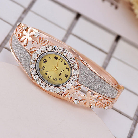 Reloj pulsera para mujer en oro rosado con diseño floral - Image 9
