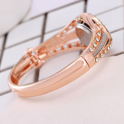 Reloj pulsera para mujer en oro rosado con diseño floral - Image 14