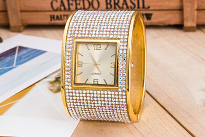 Reloj de Moda con Diamantes - Image 19