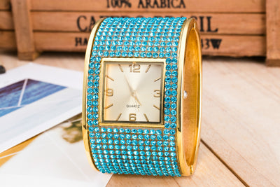 Reloj de Moda con Diamantes - Image 20