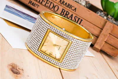 Reloj de Moda con Diamantes - Image 25