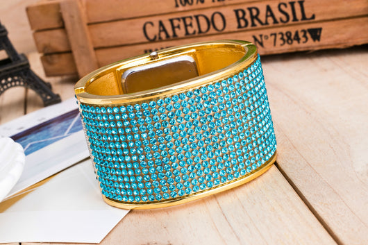 Reloj de Moda con Diamantes - Image 28