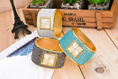 Reloj de Moda con Diamantes - Image 31