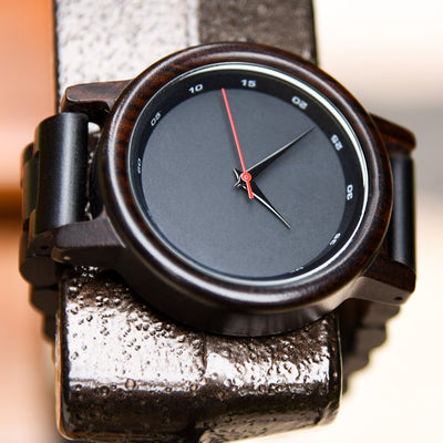 Reloj de Madera de Ébano para Hombre - Estilo Personalizado - Image 10