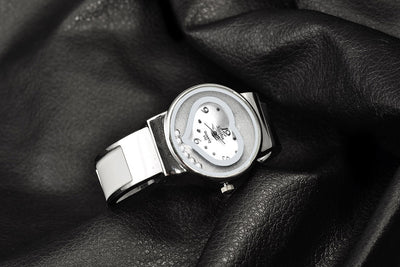 Reloj de pulsera para mujer con diseño de corazón y movimiento de cuarzo - Image 12
