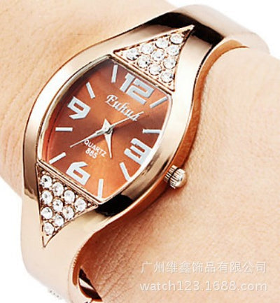 Reloj de pulsera para mujer con diamantes - Image 12