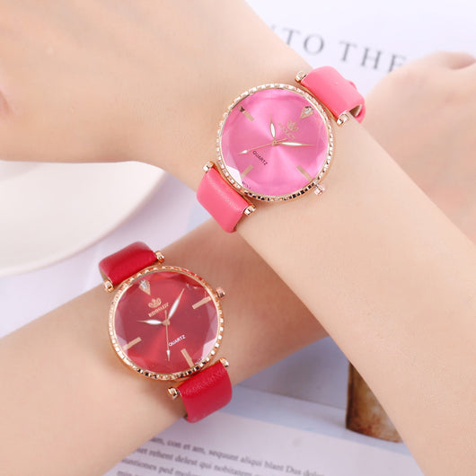 Reloj de mujer con diamantes y correa elegante - Image 3