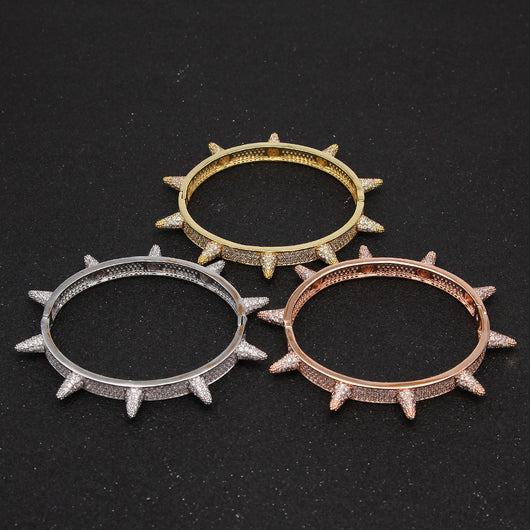 Pulsera Hip Hop Chapada en Oro Rosa con Cristales Brillantes y Remaches Puntiagudos - Image 5
