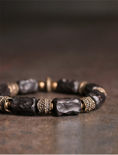 Pulsera Étnica Artesanal Texturizada para Mujer Literaria - Image 8