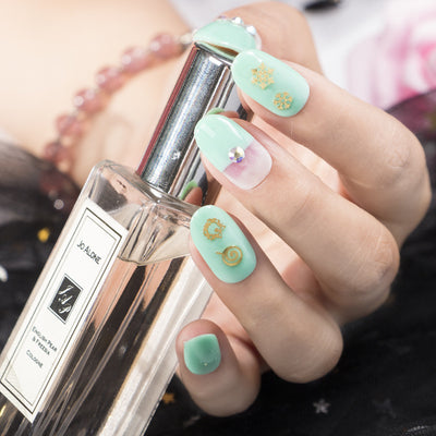 Diseños de Uñas Navideñas Premium - Image 11