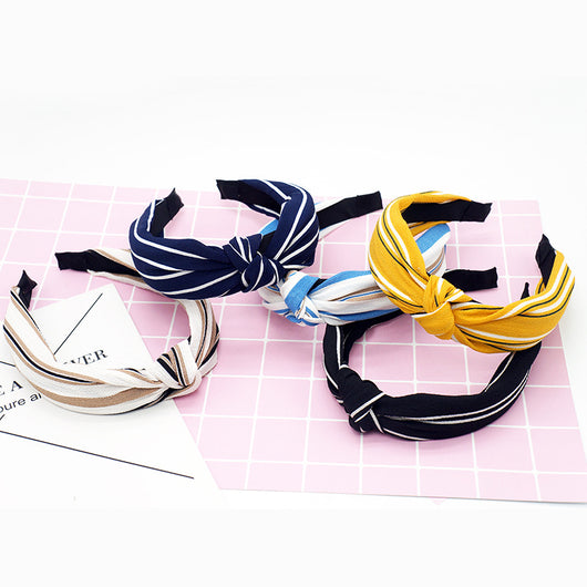 Diadema de Rayas Literarias para Maquillaje - Image 7