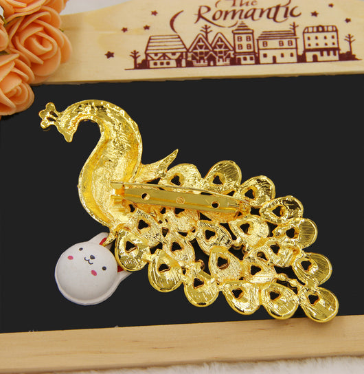 Broche Pavo Real Elegante para Chal y Accesorios - Image 8