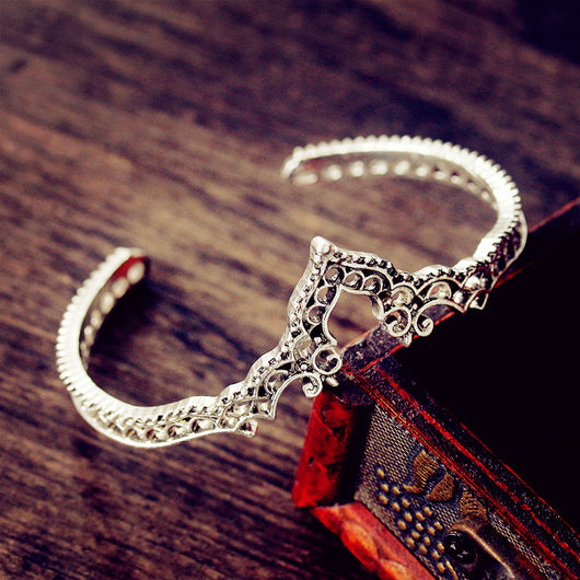 Pulsera de Encaje Calado con Patrón Vintage - Image 9