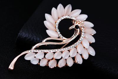 Broche Pavo Real Opal con Cristales de Aleación - Image 12