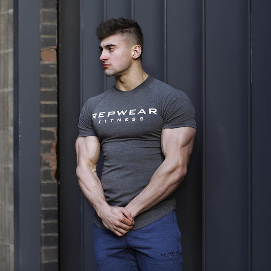 Playera de Entrenamiento Transpirable de Secado Rápido con Elasticidad - Image 15